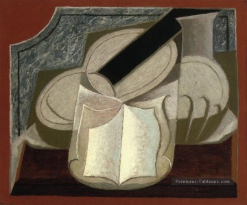 livre et guitare 1925 Juan Gris Peinture à l'huile